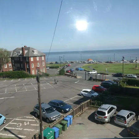 Four Square Semesterbostad