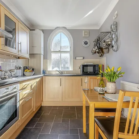 Four Square * Whitby