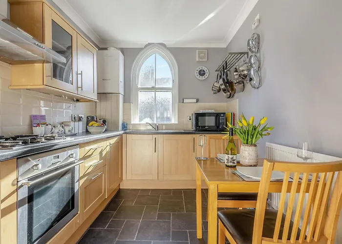 Four Square * Whitby